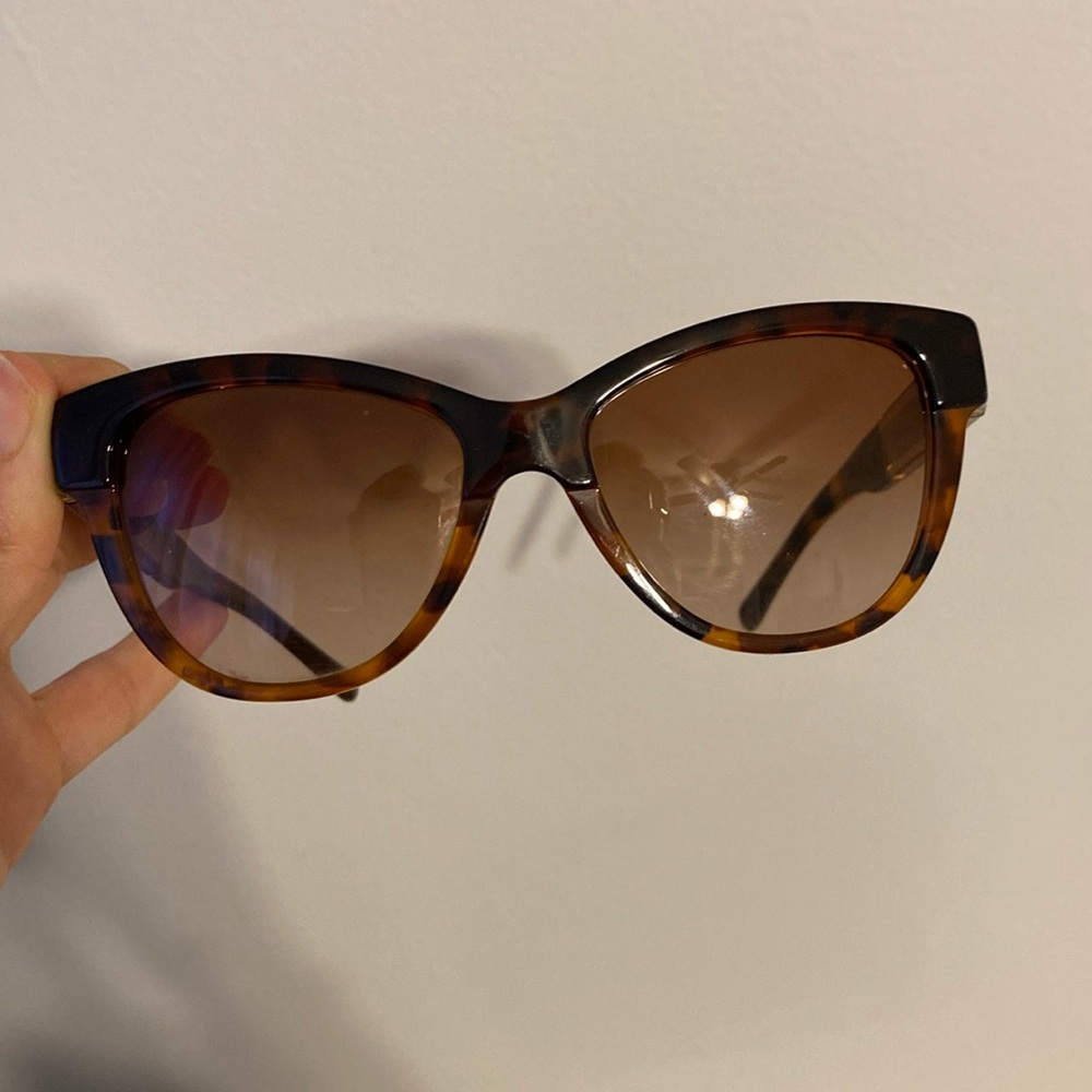 Burberry cat eye sunglasses